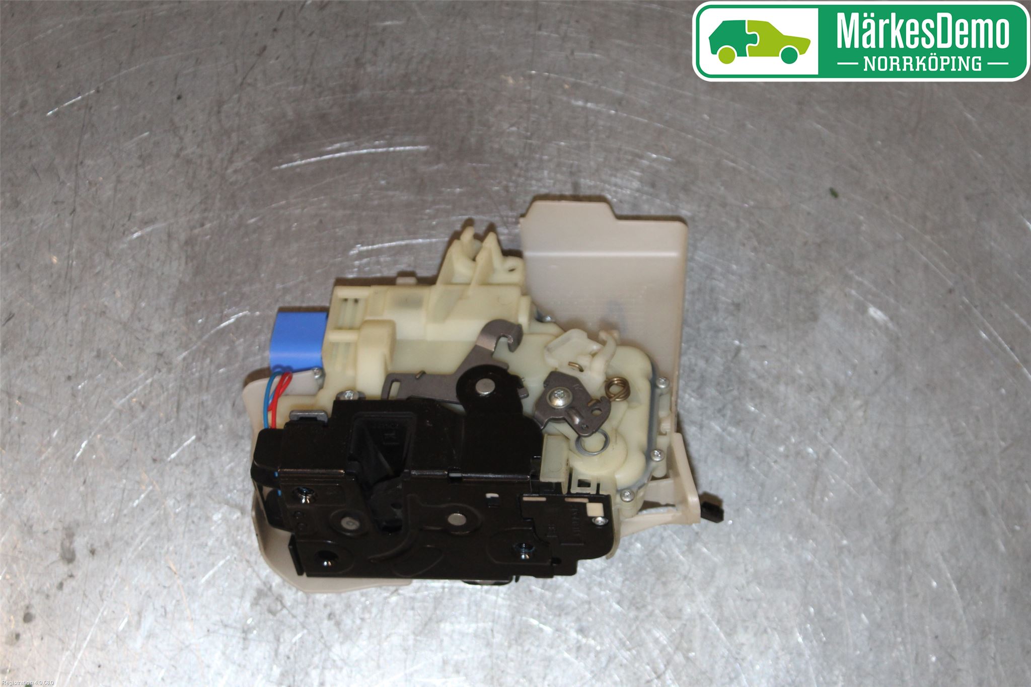 Volkswagen VW TRANSP/CARAVELLE (T6) 16-22 Låskista-Dörrlås