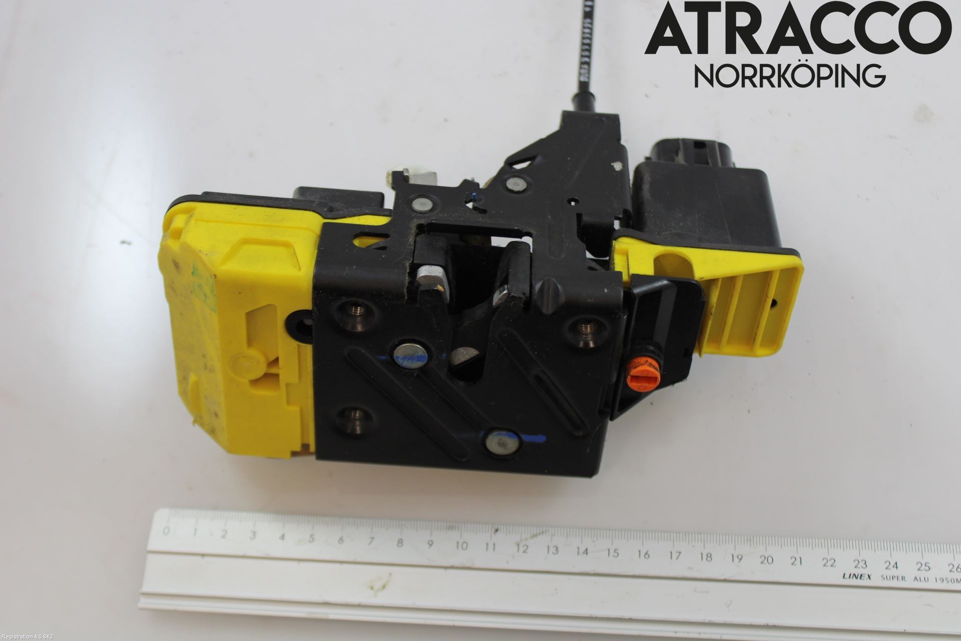 Volvo V70 05-08 Låskista-Dörrlås