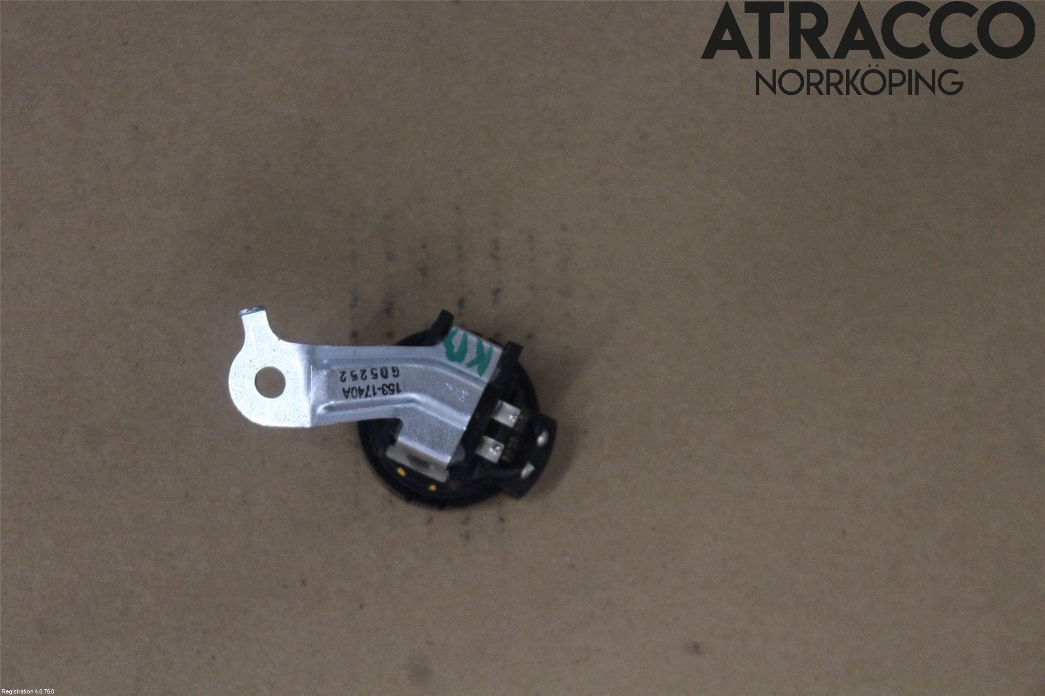 Toyota HILUX 05-16 Högtalare