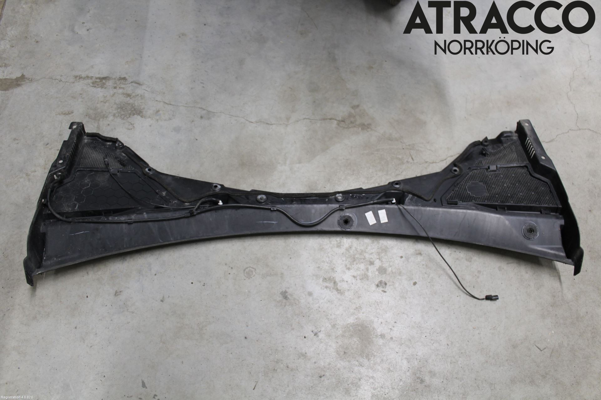 Jaguar F-PACE Torpedplåt-Torpedplast