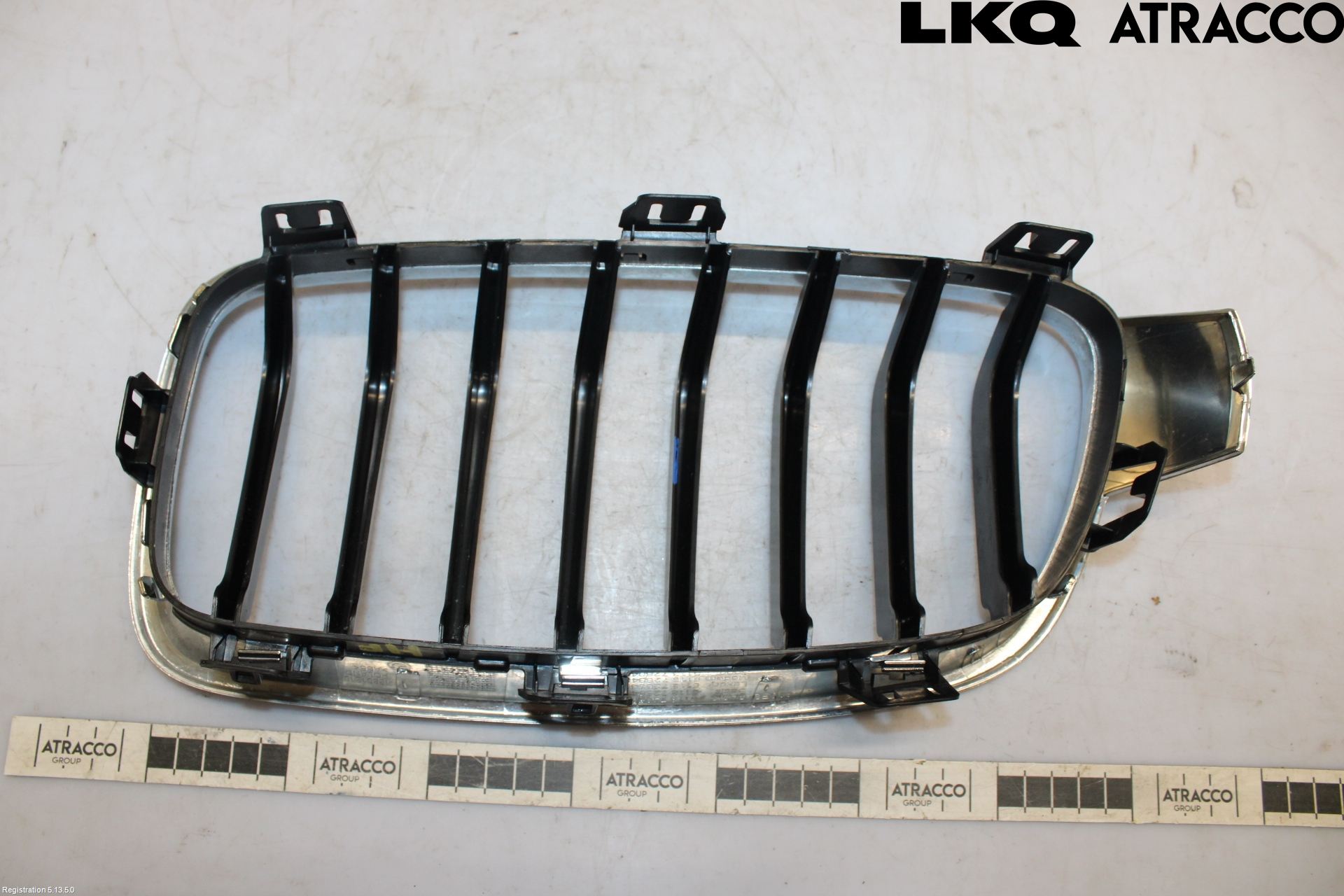 BMW 3 F30/F31/F80 12-19 Grilldel Höger