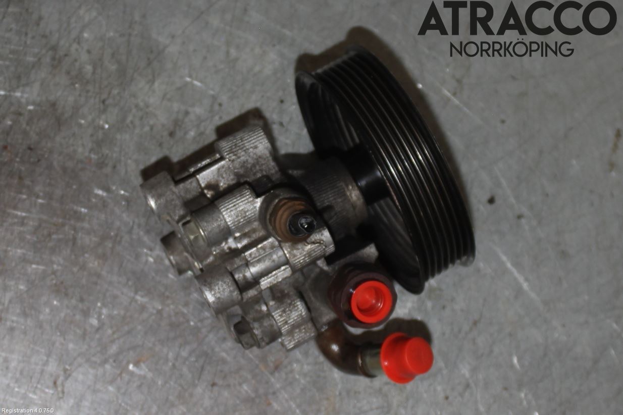 Toyota AVENSIS 03-06 Styrservopump