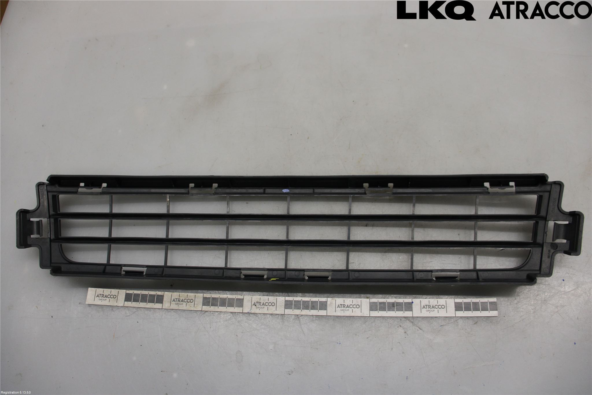 Volvo V50 08-12 Grilldel Mitt