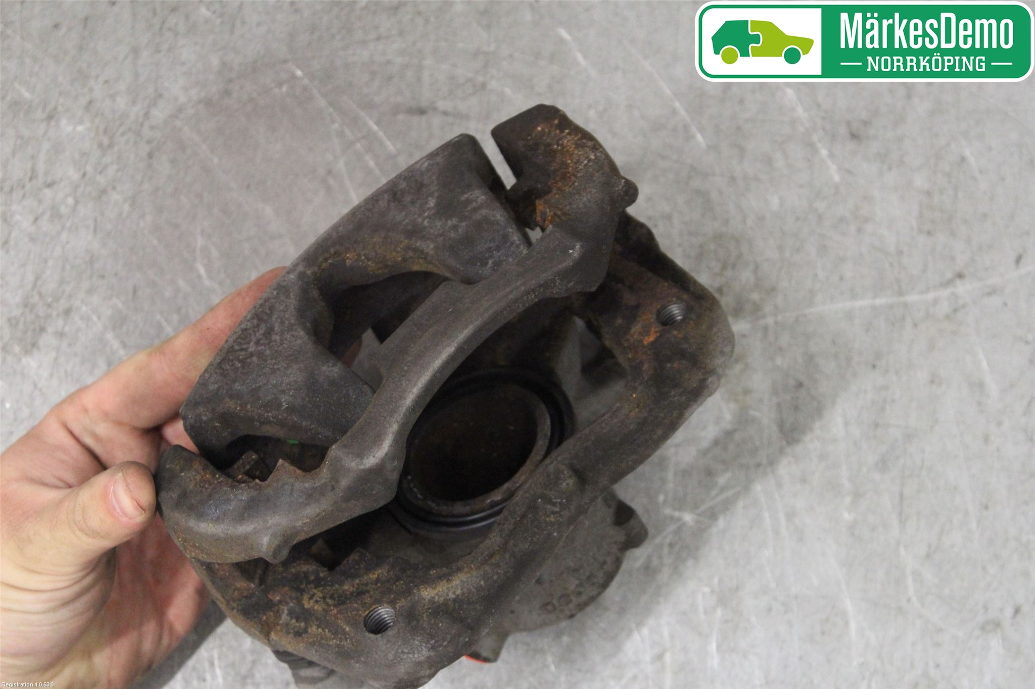 BMW 2 F46 GRAN TOURER 15-22 Bromsok Fram Höger