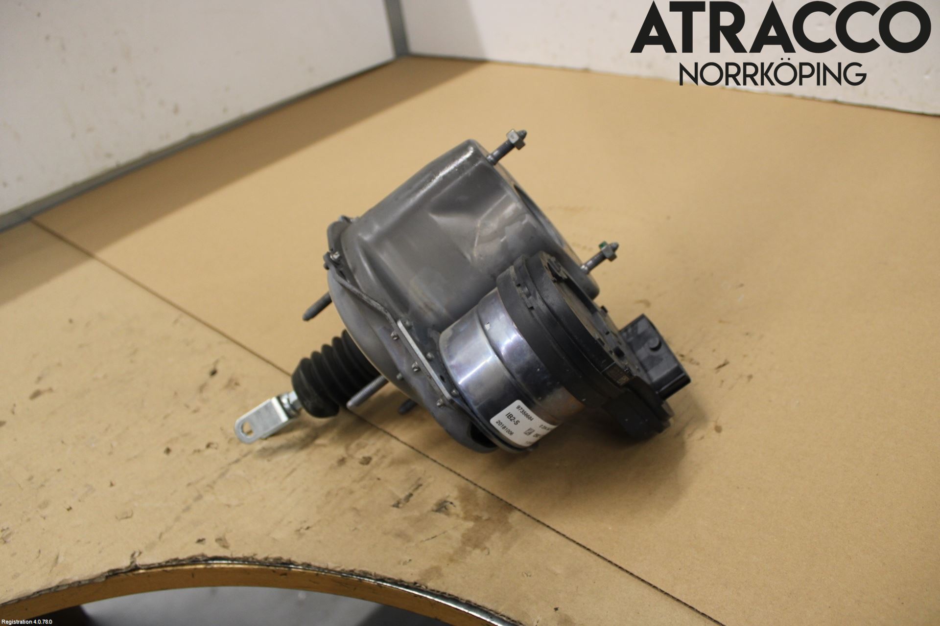 Tesla MODEL 3 17- Bromsservo