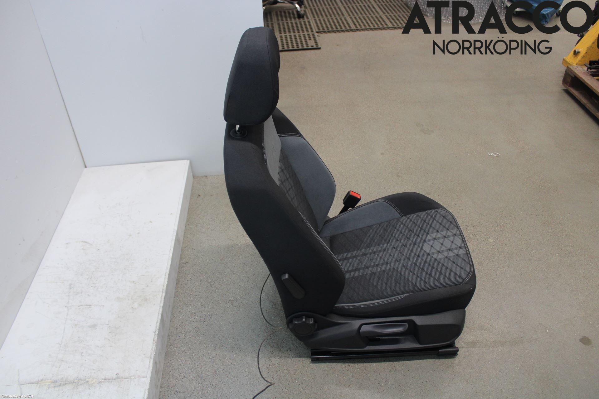 Volkswagen VW TAIGO 22- Inredning Stol Fram Hö