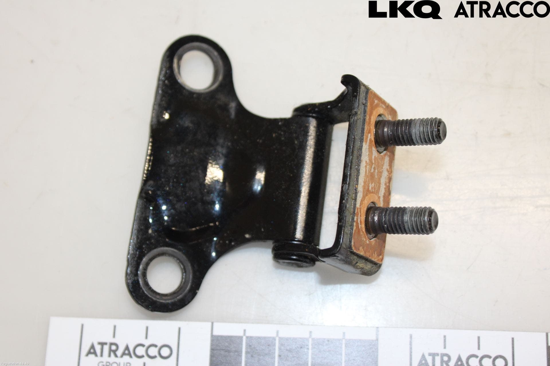 Toyota RAV4 19- Bakluckegångjärn Vä