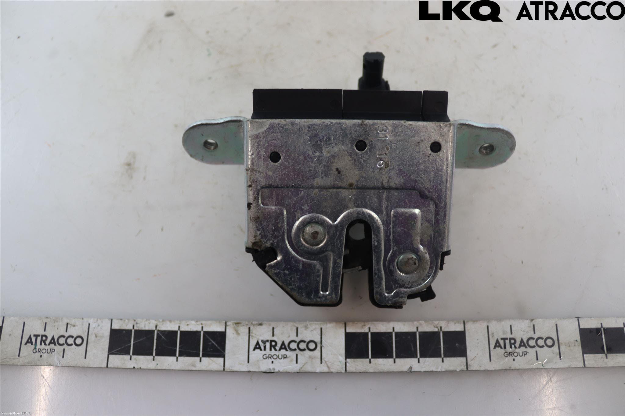 Volkswagen VW POLO 02-05 Låskista Baklucka