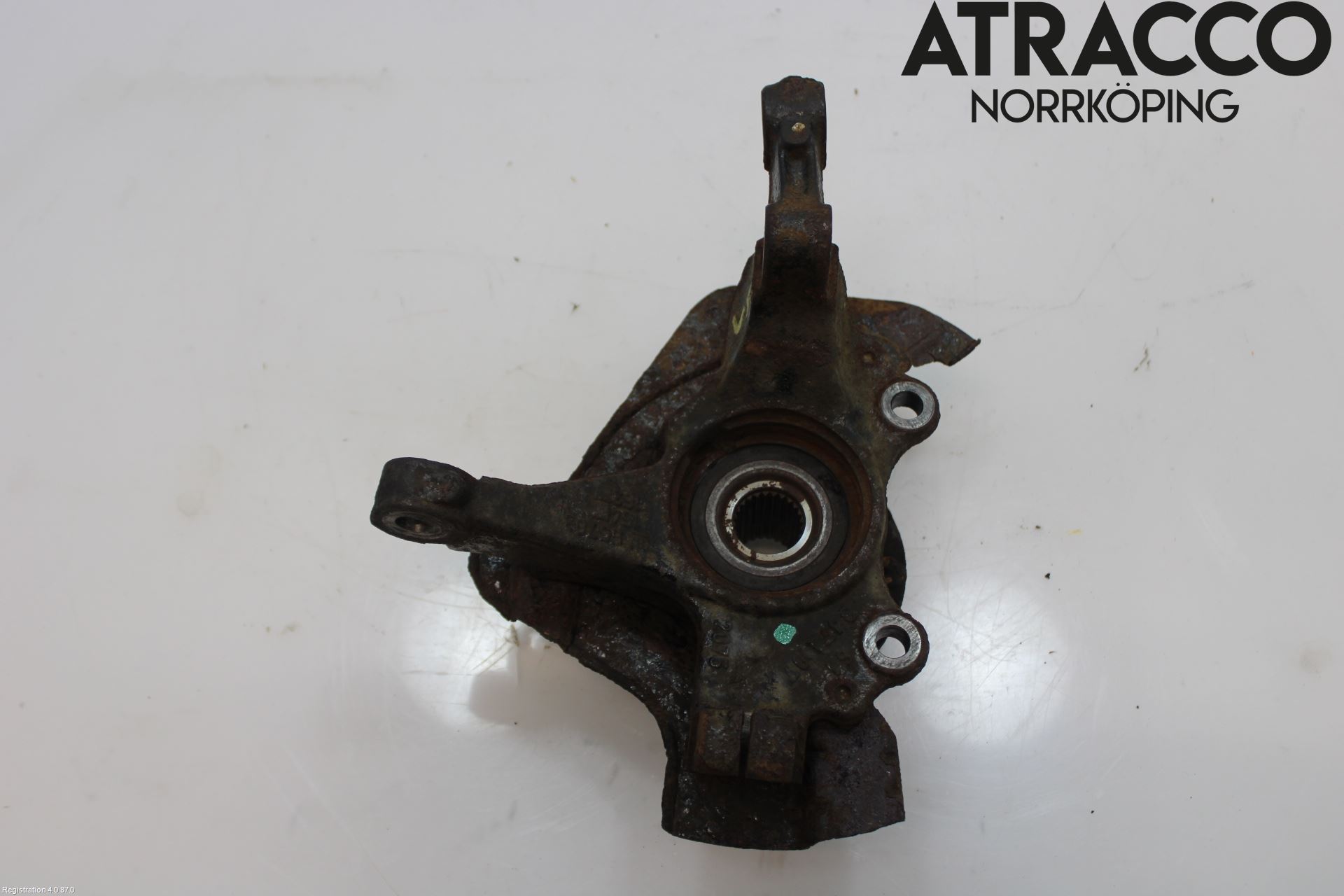 Opel CORSA D 07-14 Styrspindel Lagerhus Vä