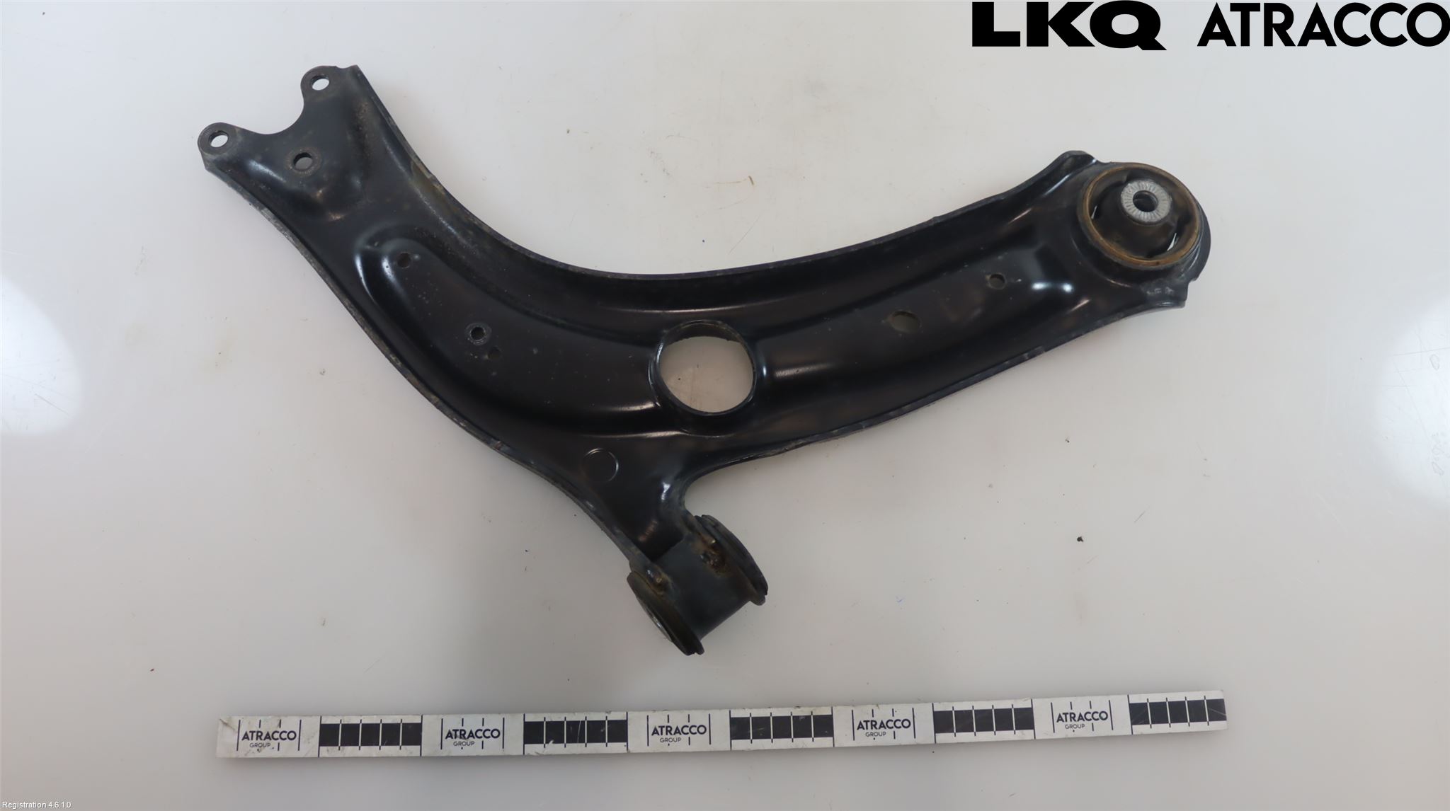 Volkswagen VW PASSAT 15-19 Bärarm Fram Undre Vä