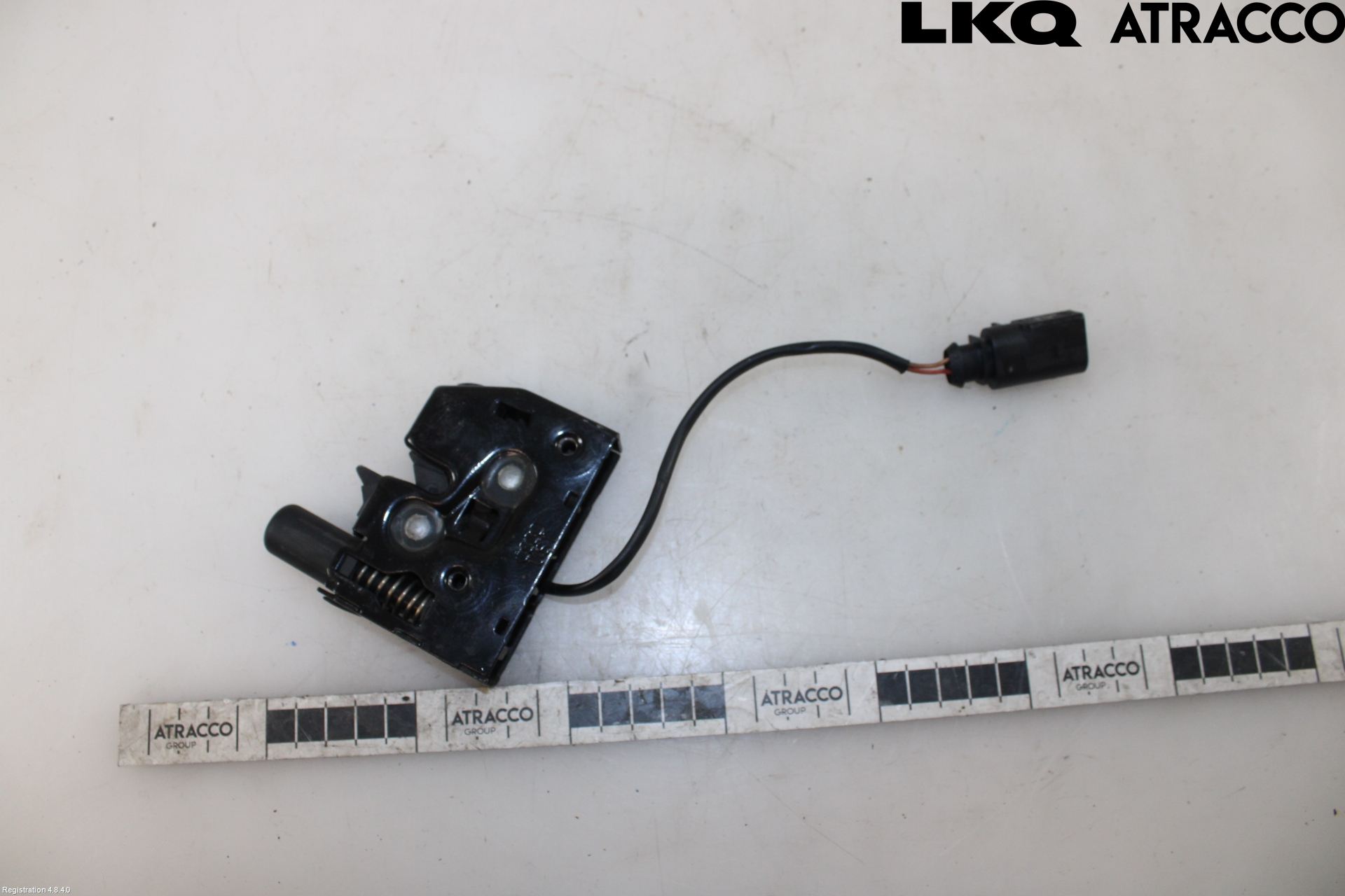 Audi A6 ALLROAD 12-18 Huvlås