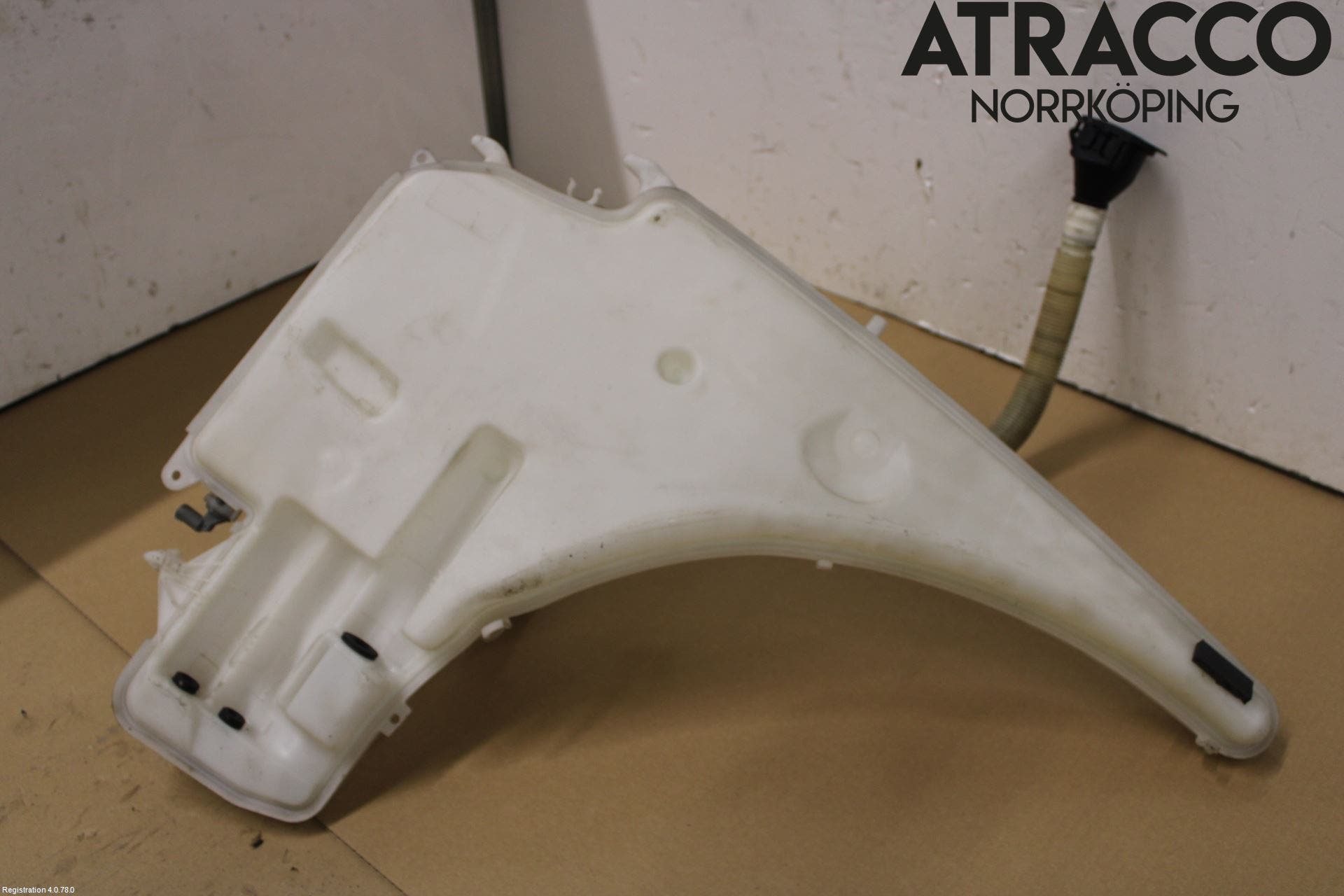 BMW 3 E90/91 SED/TOU 05-12 Spolartank Vindruta-Strål