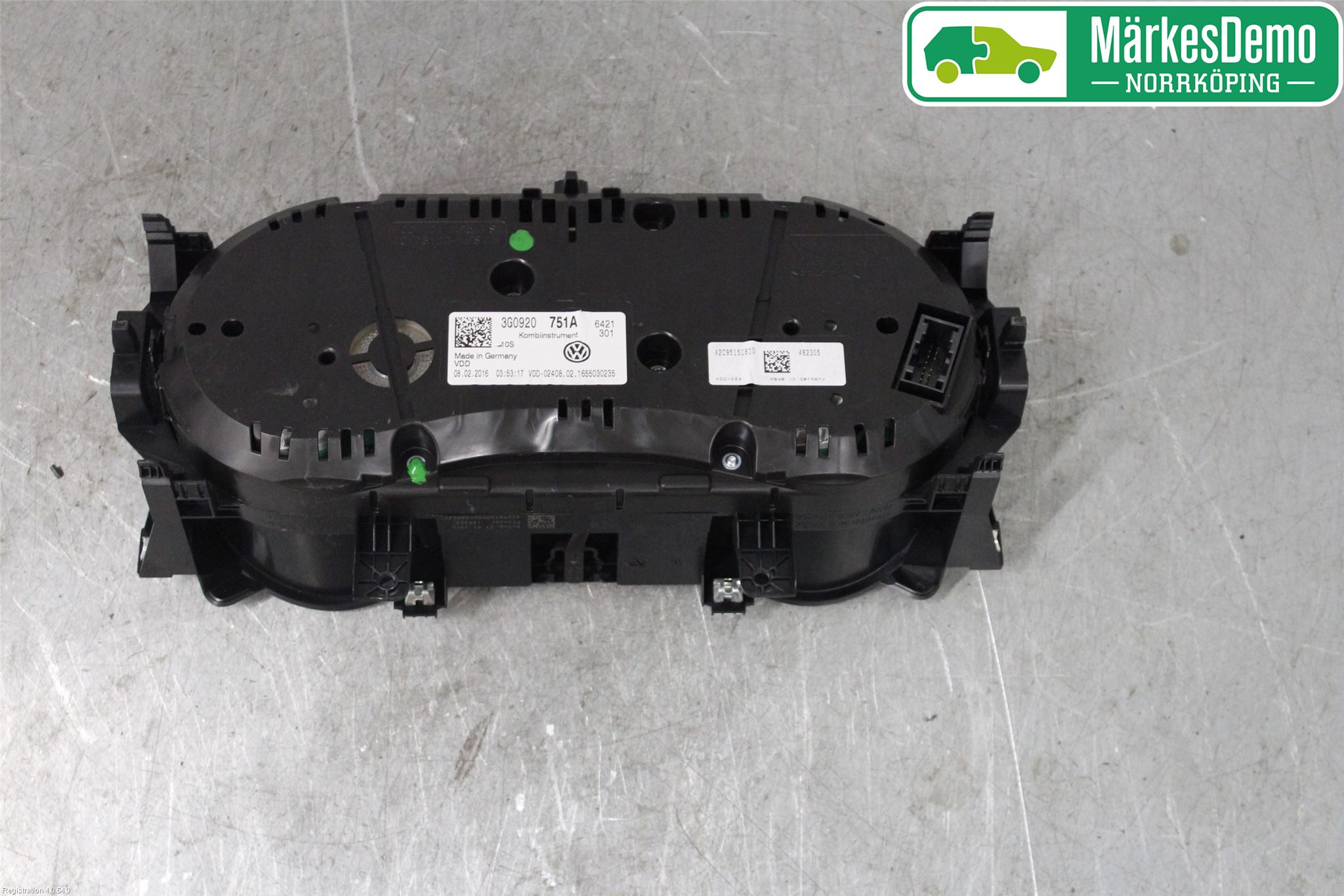 Volkswagen VW PASSAT 15-19 Instrument Komb