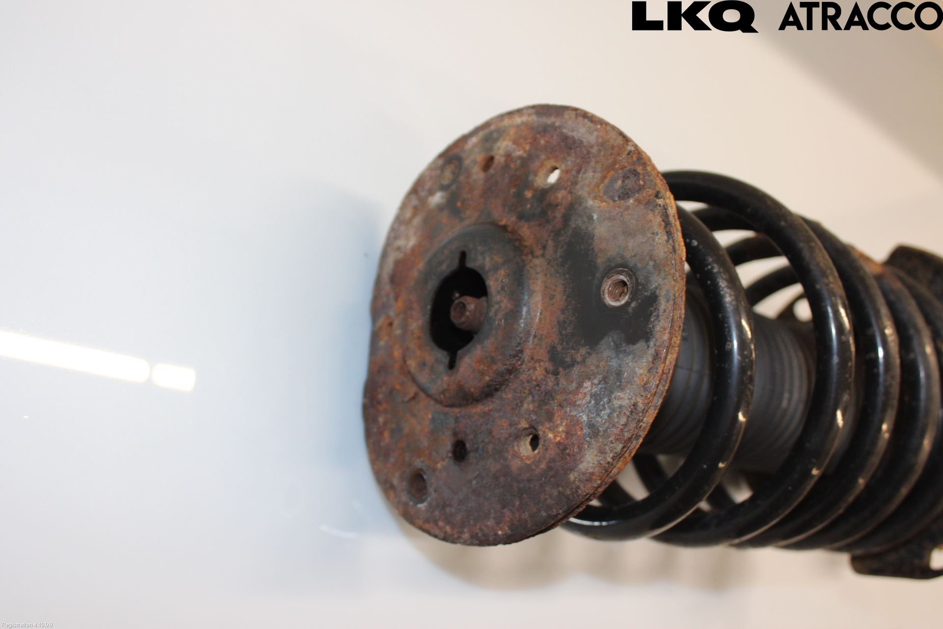 Volvo V70 08-13 Fjäderben Fram Vänster