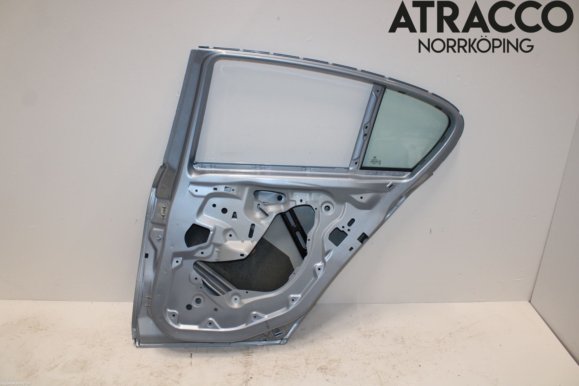 BMW 1 E87/81 5D/3D 03-11 Dörr Bak Höger