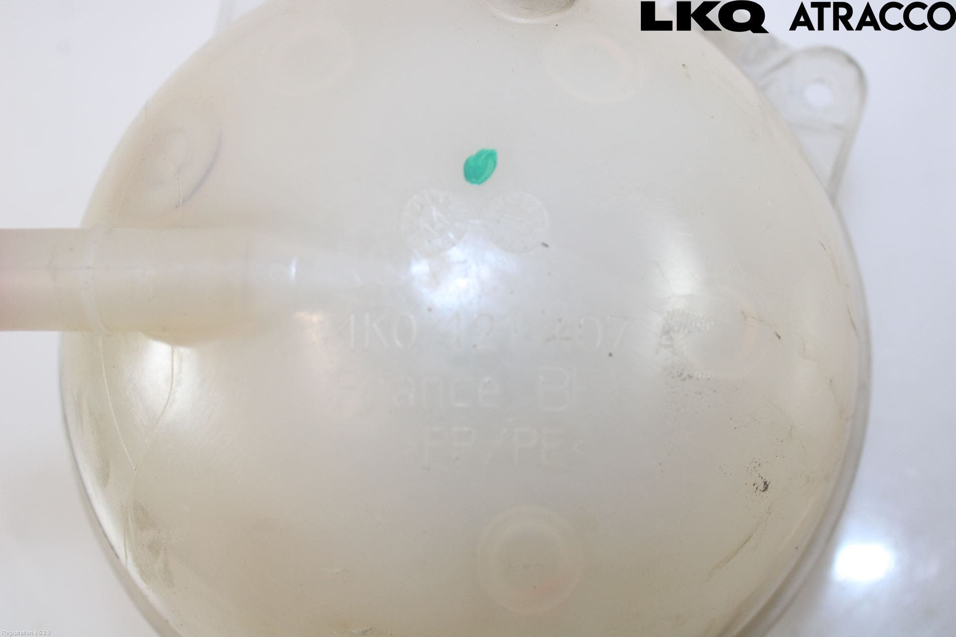 Volkswagen VW PASSAT 11-14 Expansionstank