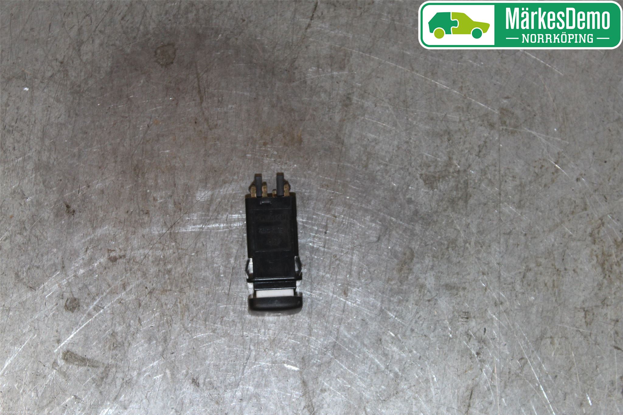 Saab 9-5     06-10 Strömställare Antisladd