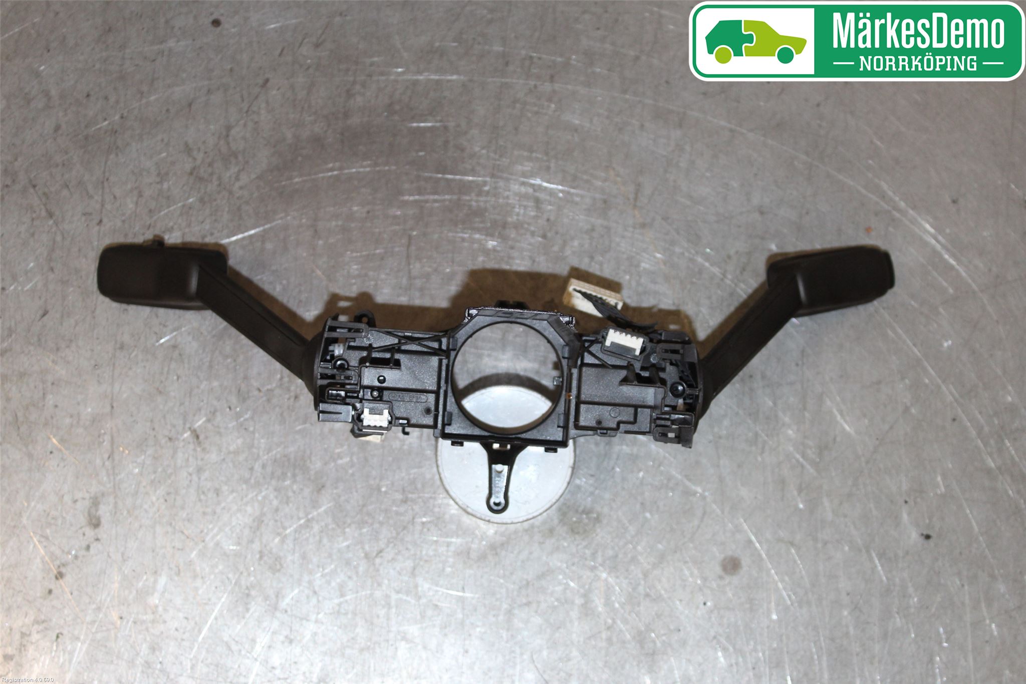 Volkswagen VW PASSAT 15-19 Spakcentral