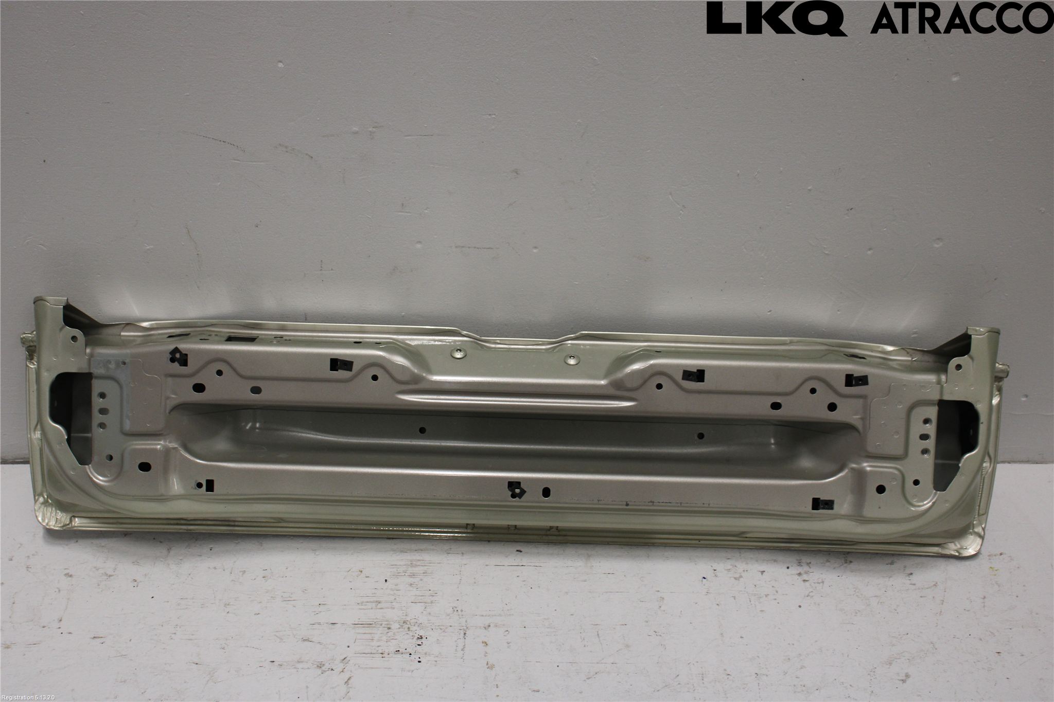 Volvo XC90 03-06 Baklucka Nedre