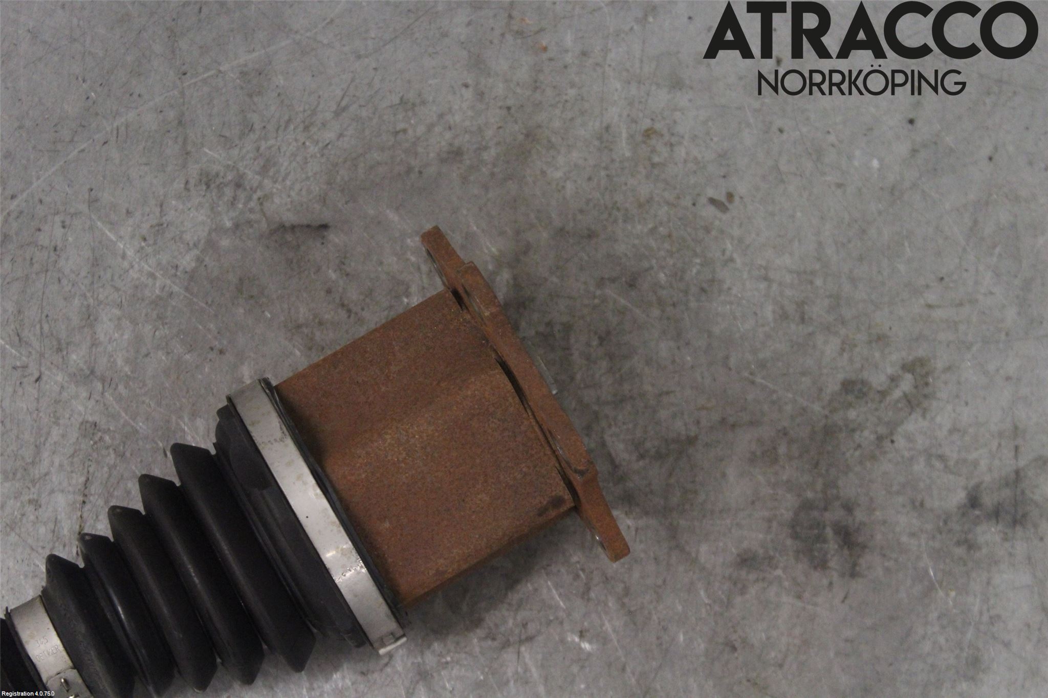 Volkswagen VW PASSAT 15-19 Drivaxel Fram Höger
