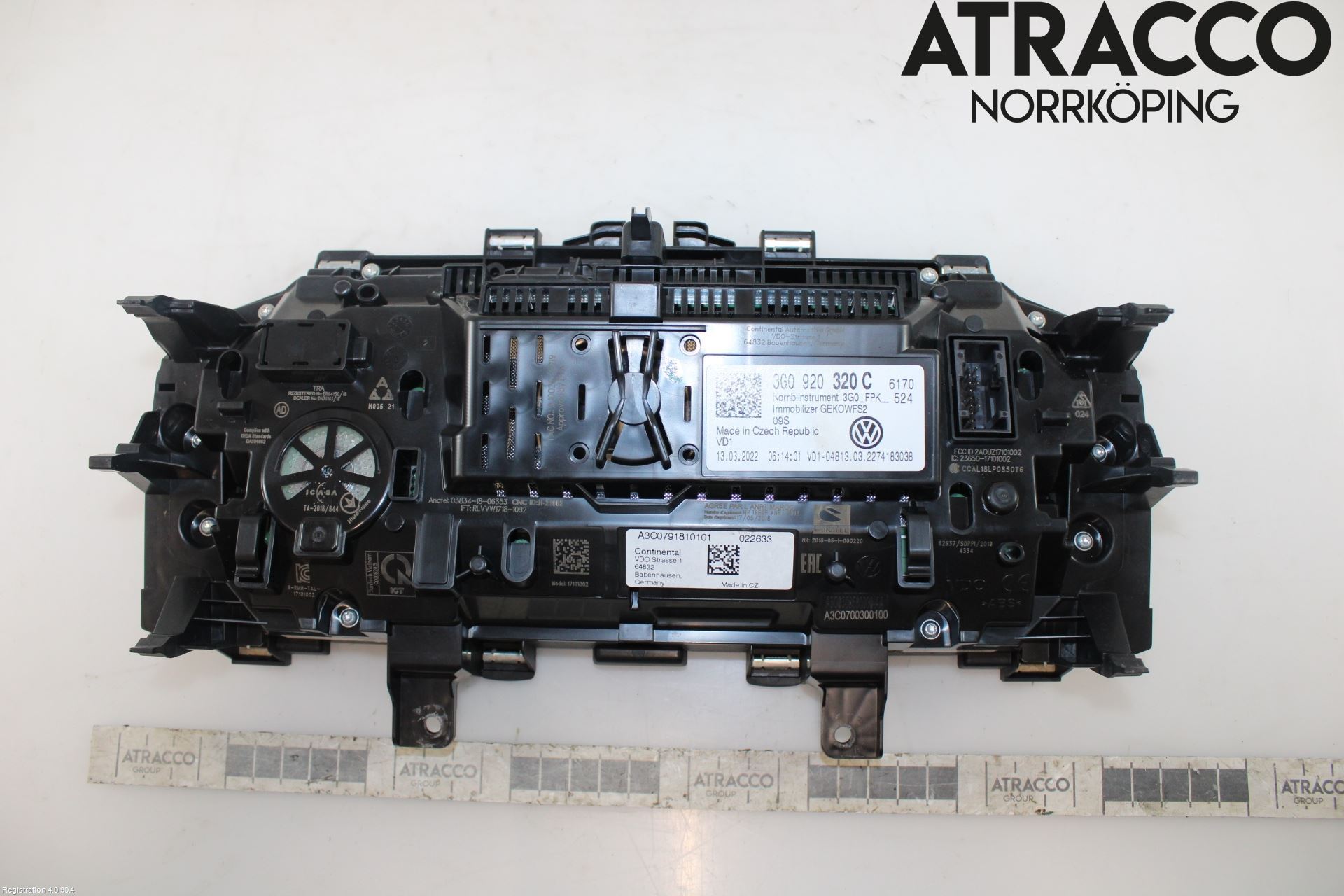Volkswagen VW PASSAT 20-24 Instrument Komb