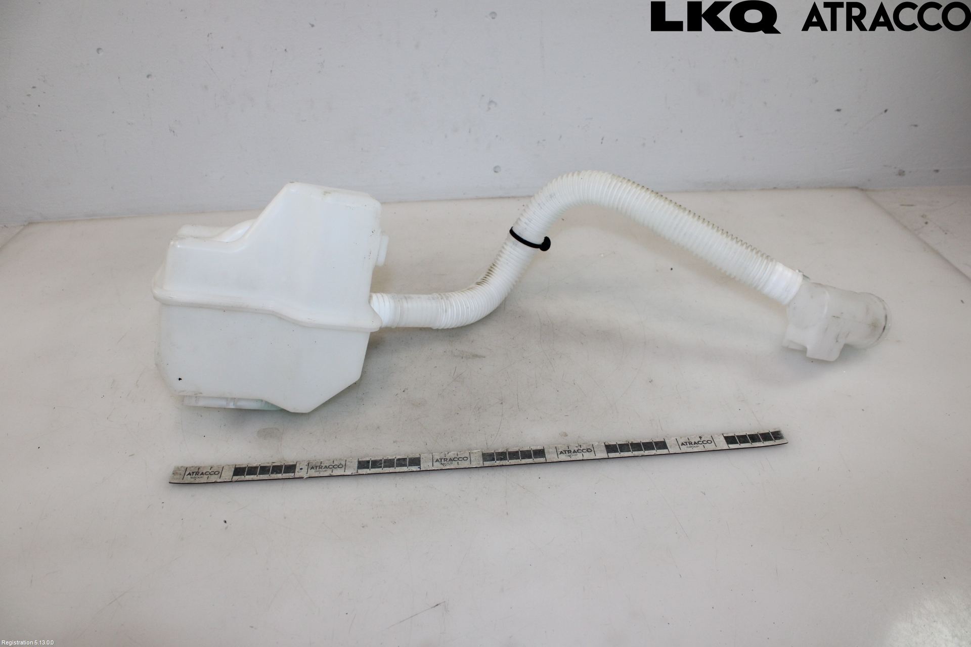 Volkswagen VW UP! / E-UP! Spolartank Vindruta