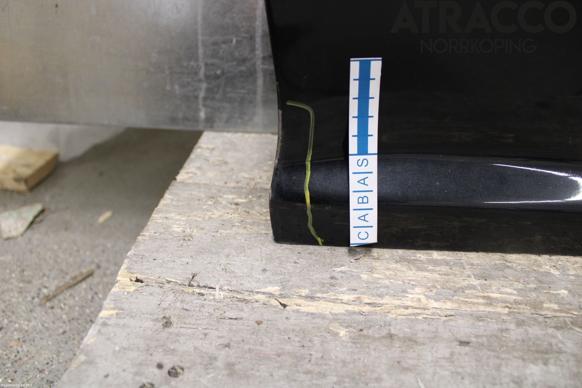 Toyota AVENSIS 03-06 Dörr Fram Vänster