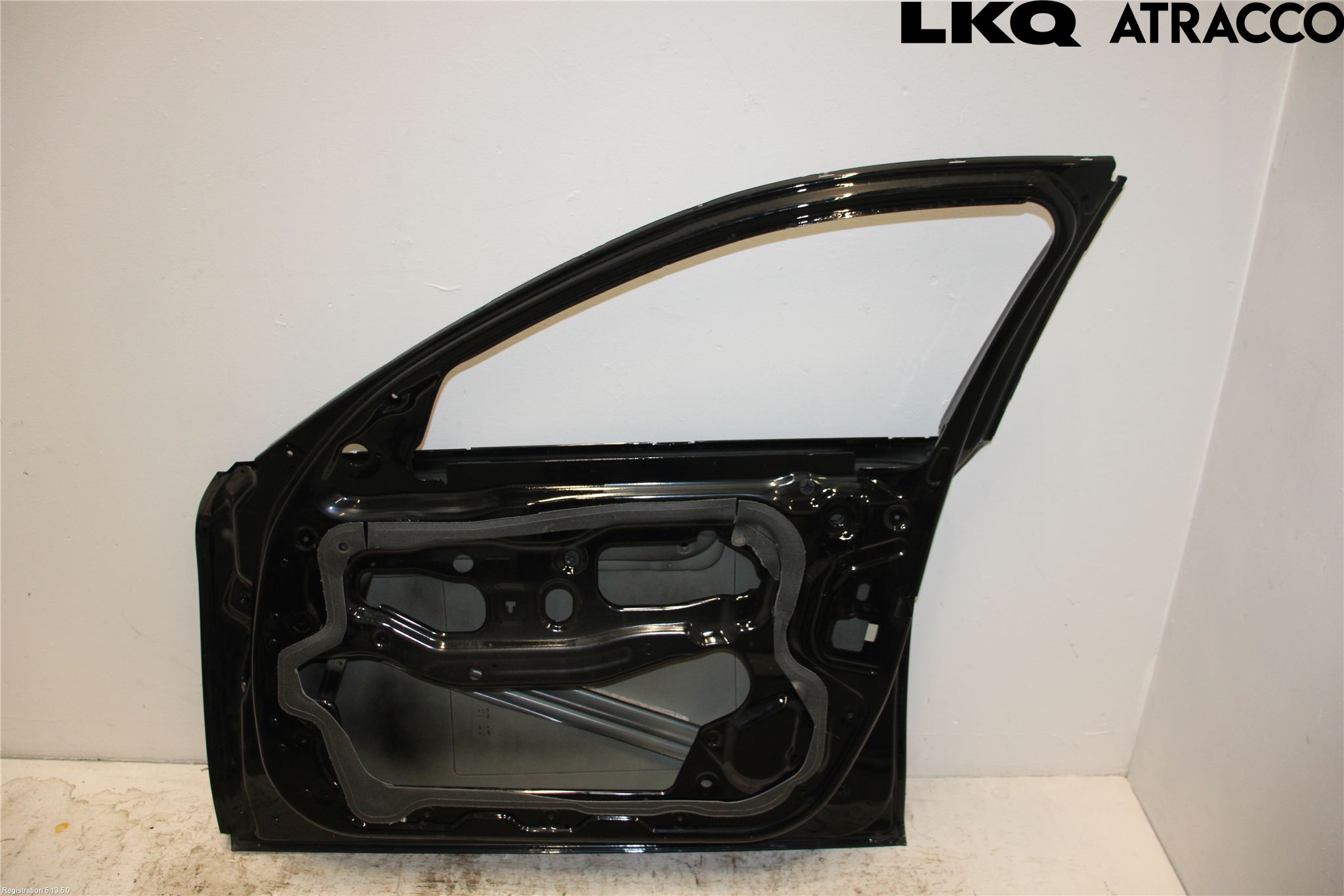 BMW 5 F10/F11/F18 09-17 Dörr Fram Höger