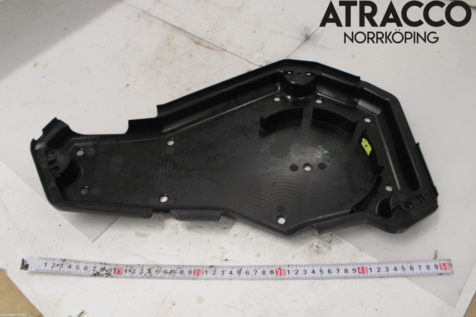 Seat ATECA 16->> Hasplåt Plåt-Plast