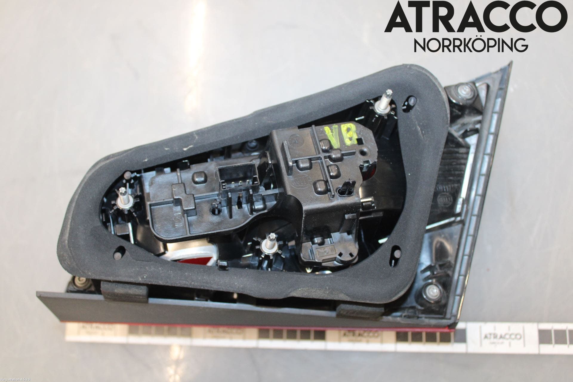 Audi A3/S3 8V 13-20 Bakljus Lucka Vä