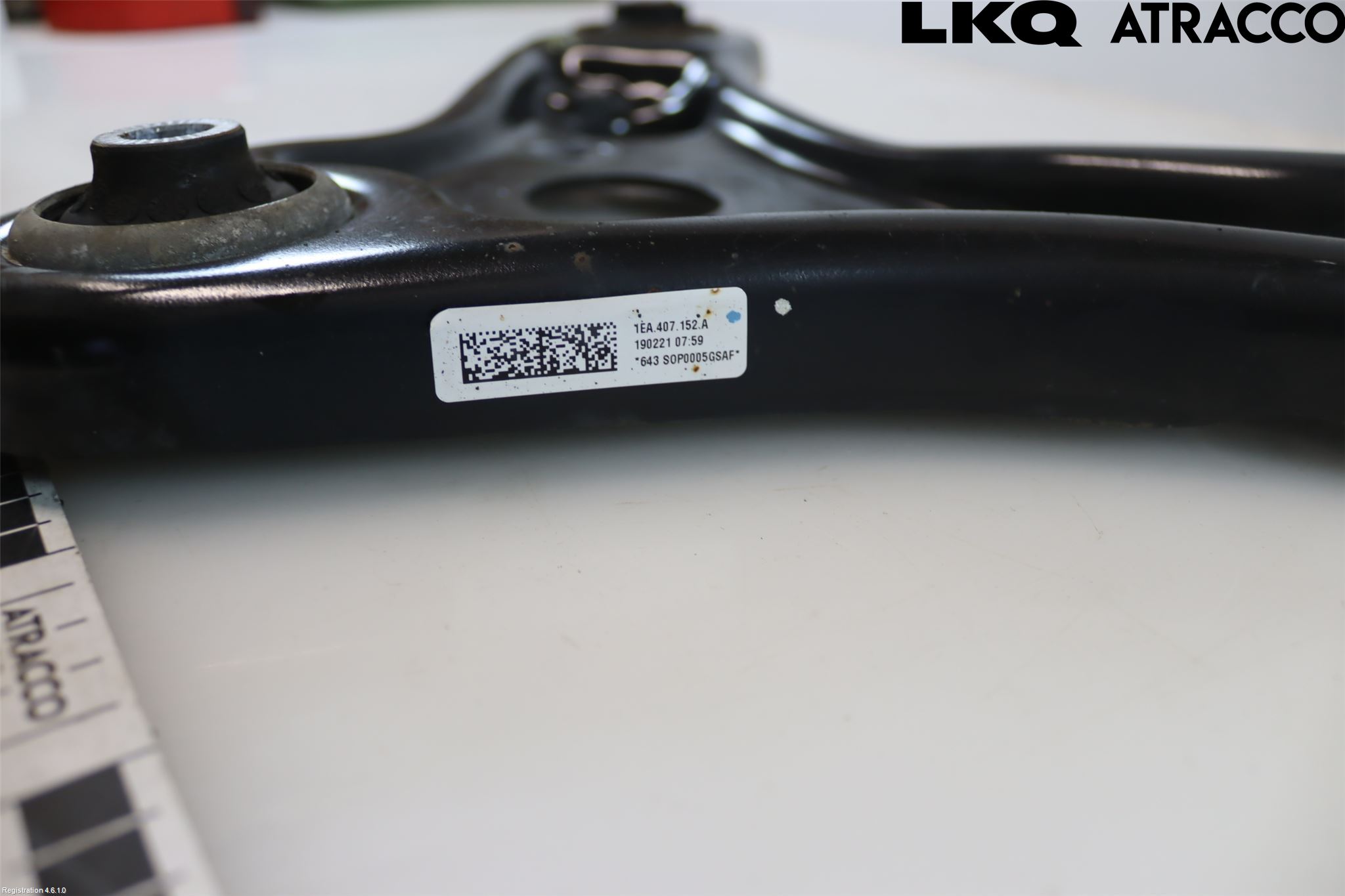 Volkswagen VW ID.4 21- Bärarm Fram Undre Hö