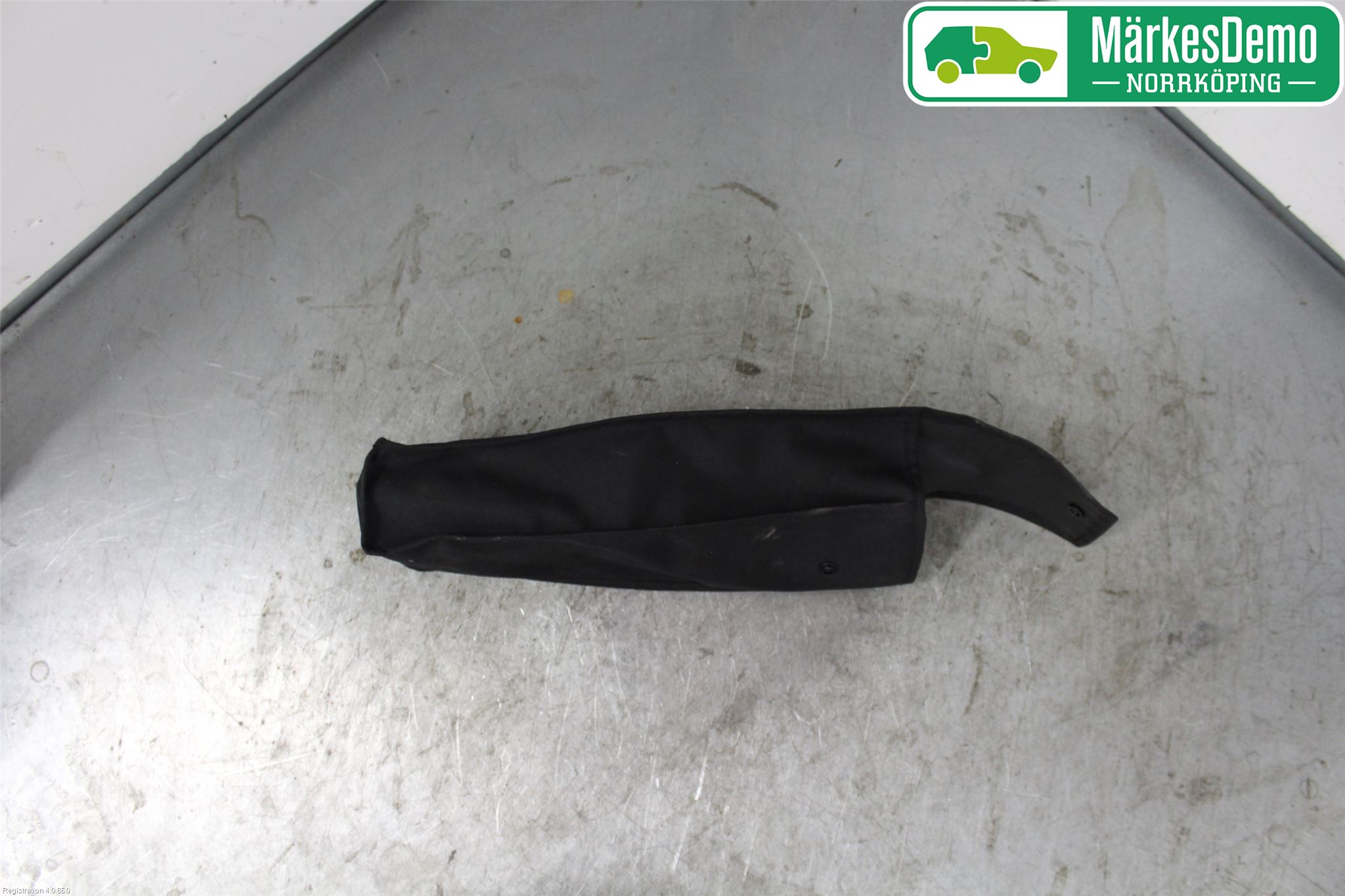 Volkswagen VW GOLF / E-GOLF VII 13-20 Verktygsfack-Förvaring