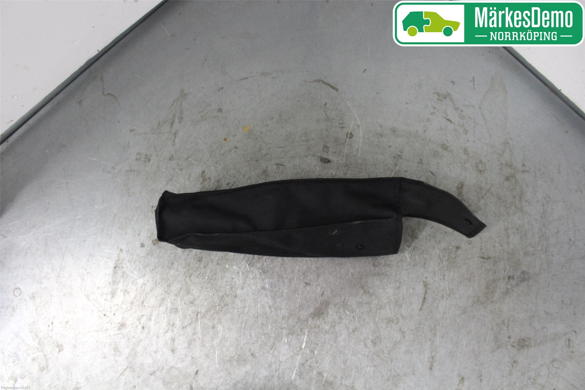 Volkswagen VW GOLF / E-GOLF VII 13-20 Verktygsfack-Förvaring