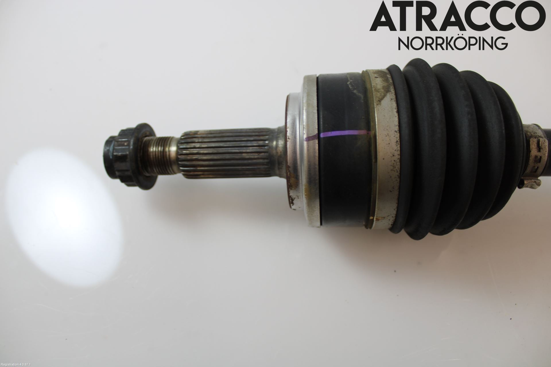 Toyota C-HR 16-23 Drivaxel Fram Höger
