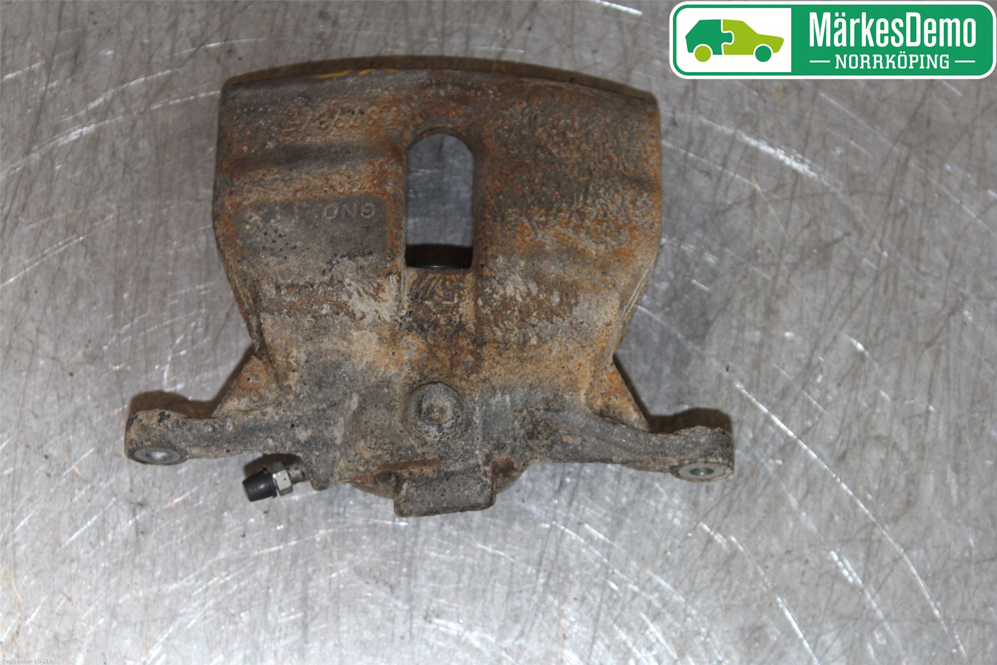 Volkswagen VW PASSAT 15-19 Bromsok Fram Vänster