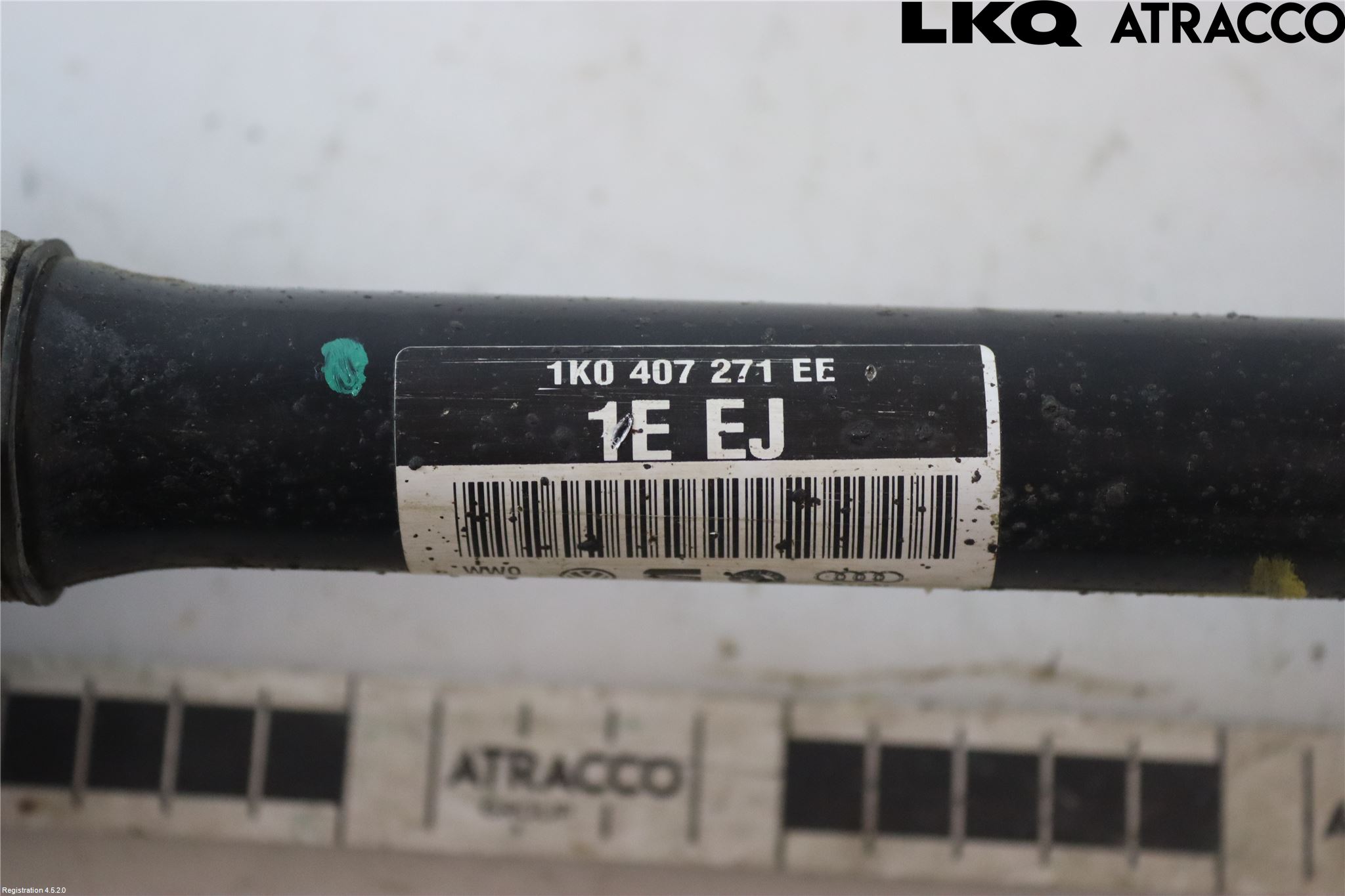 Volkswagen VW PASSAT 11-14 Drivaxel Fram Vänster