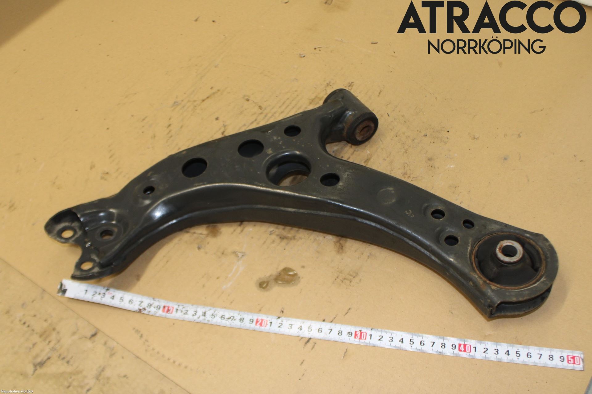 Toyota COROLLA 19- Bärarm Fram Undre Hö