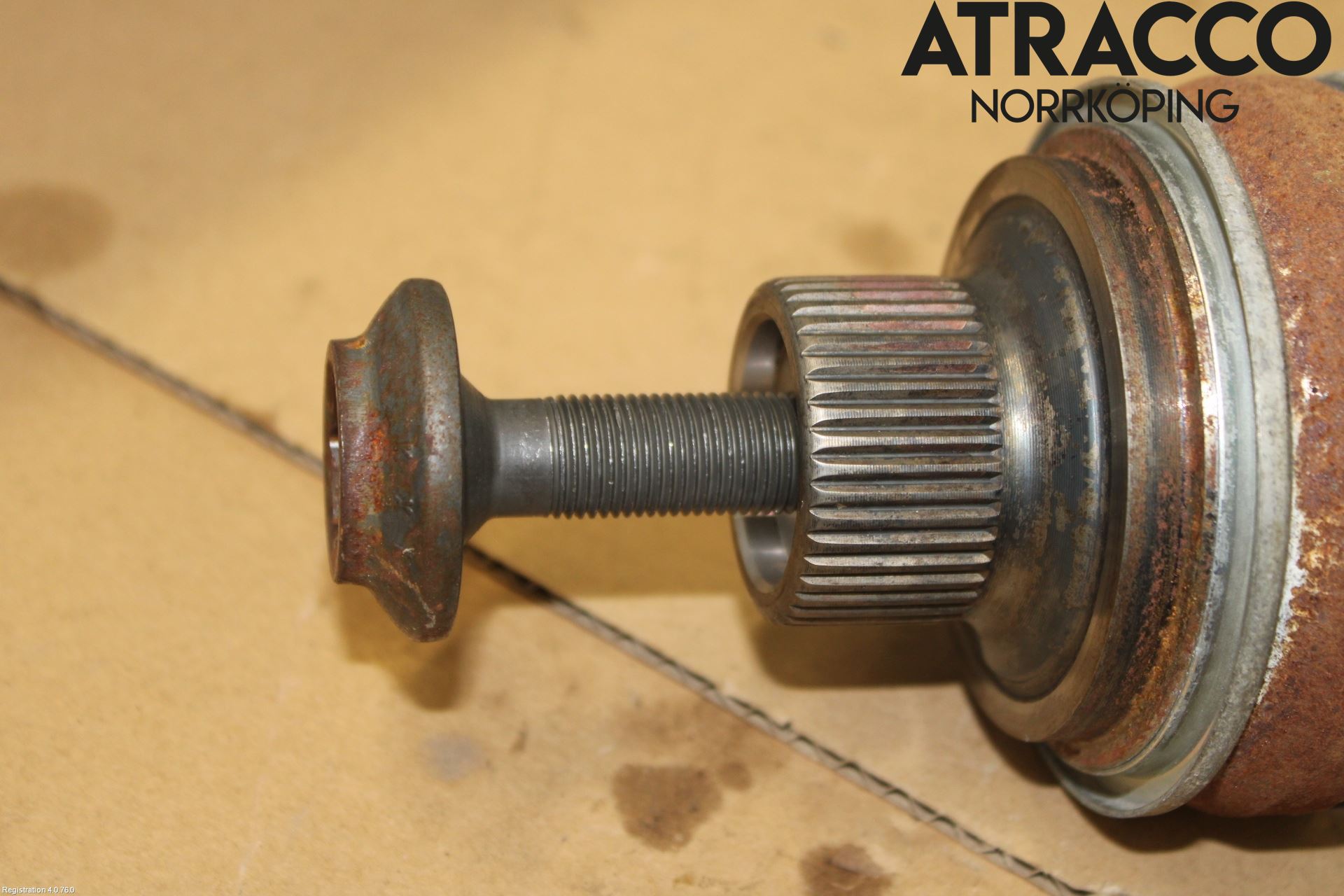 Volkswagen VW TOUAREG CR 18- Drivaxel Bak Höger