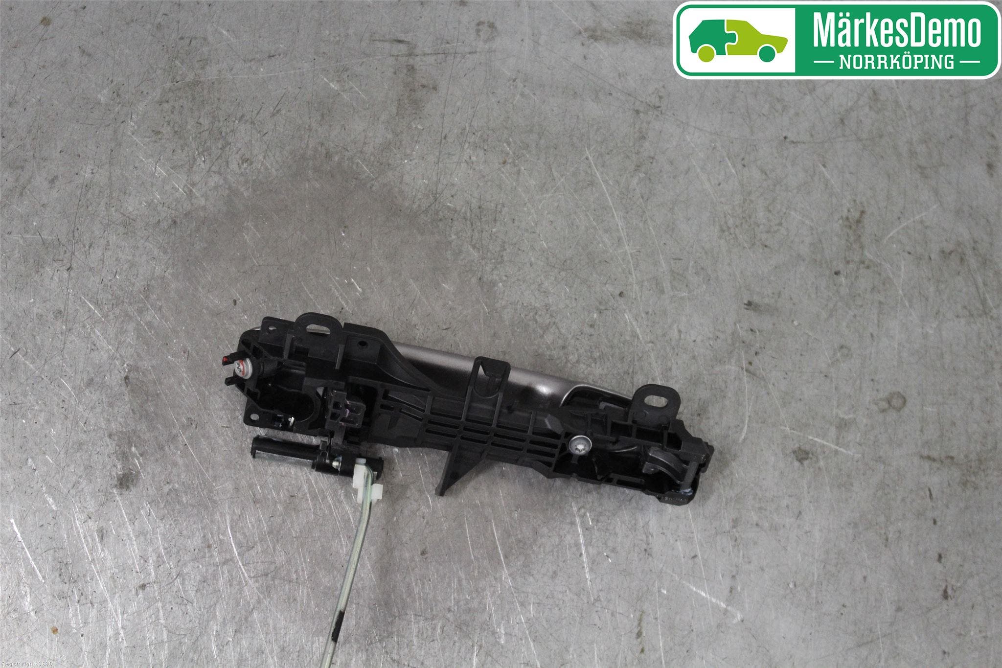 Toyota C-HR 16-23 Dörrhandtag Yttre Hö