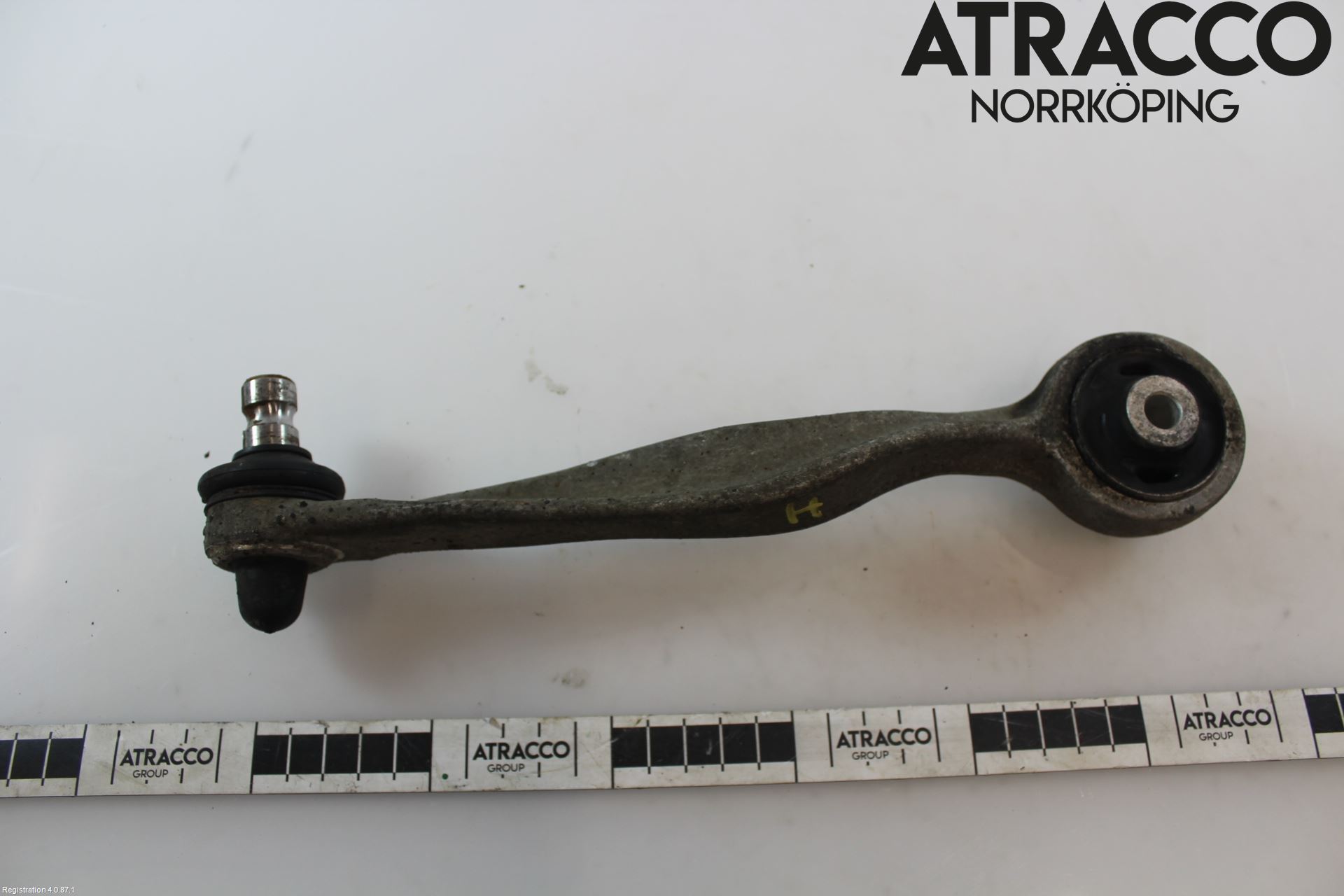 Audi A4/S4 99B-00 Bärarm Fram Övre Hö