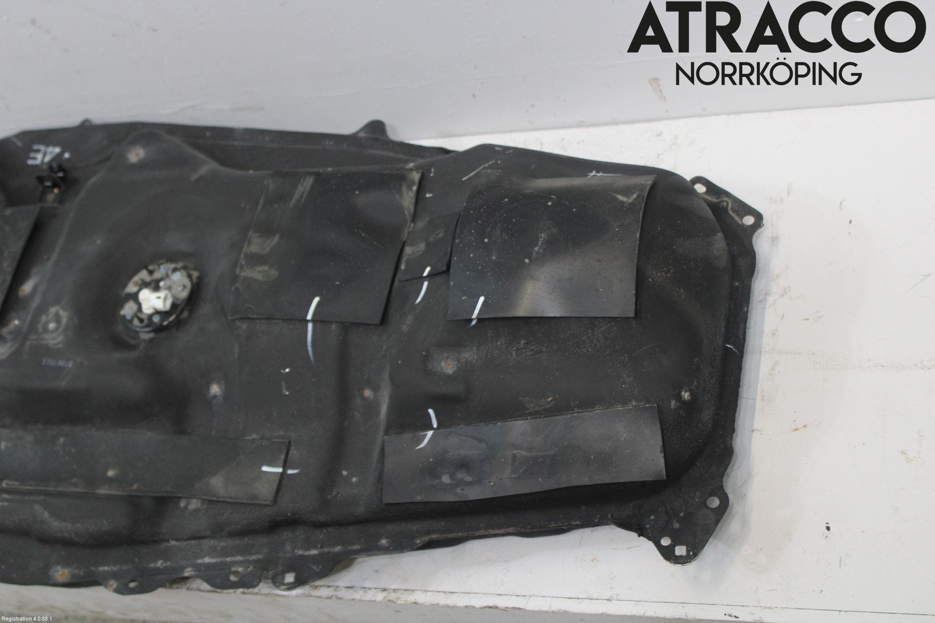 Toyota RAV4 13-18 Bränsletank Insprutning