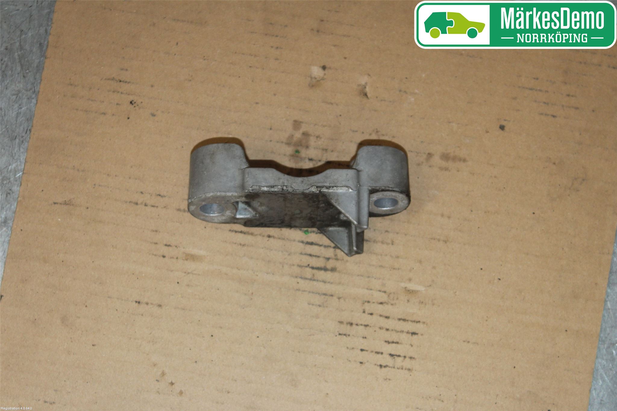 BMW 5 F10/F11/F18 09-17 Krängningshämmarfäste