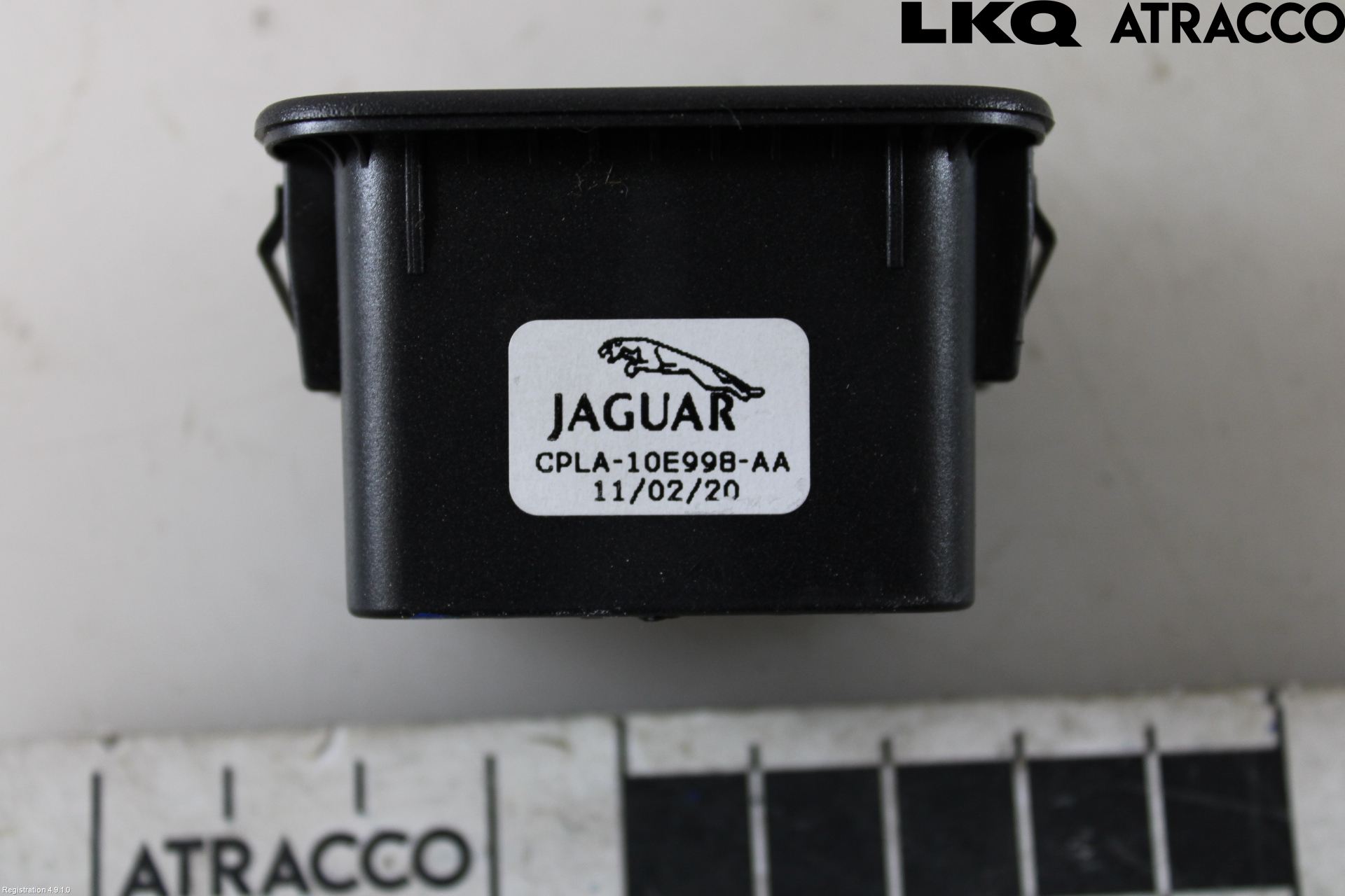 Jaguar I-PACE 18- Strömställare Baklucka