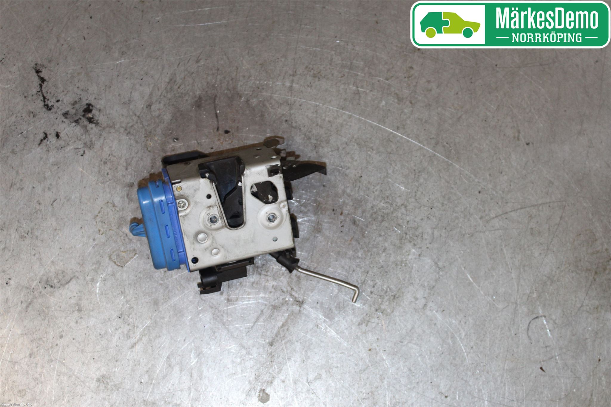 Audi A8/S8 4D 94-02 Låskista-Dörrlås