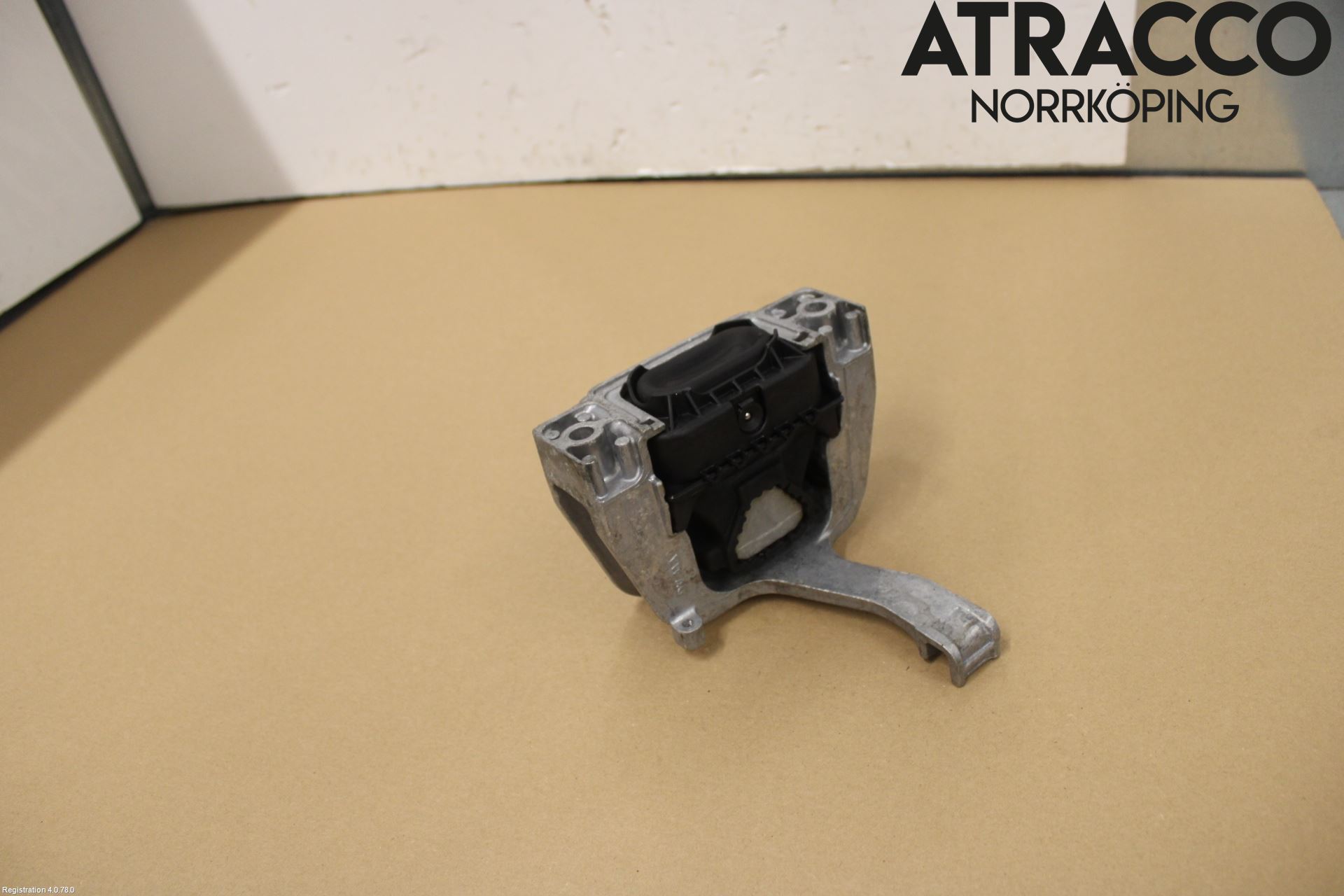 Seat LEON 13-20 Motorfäste