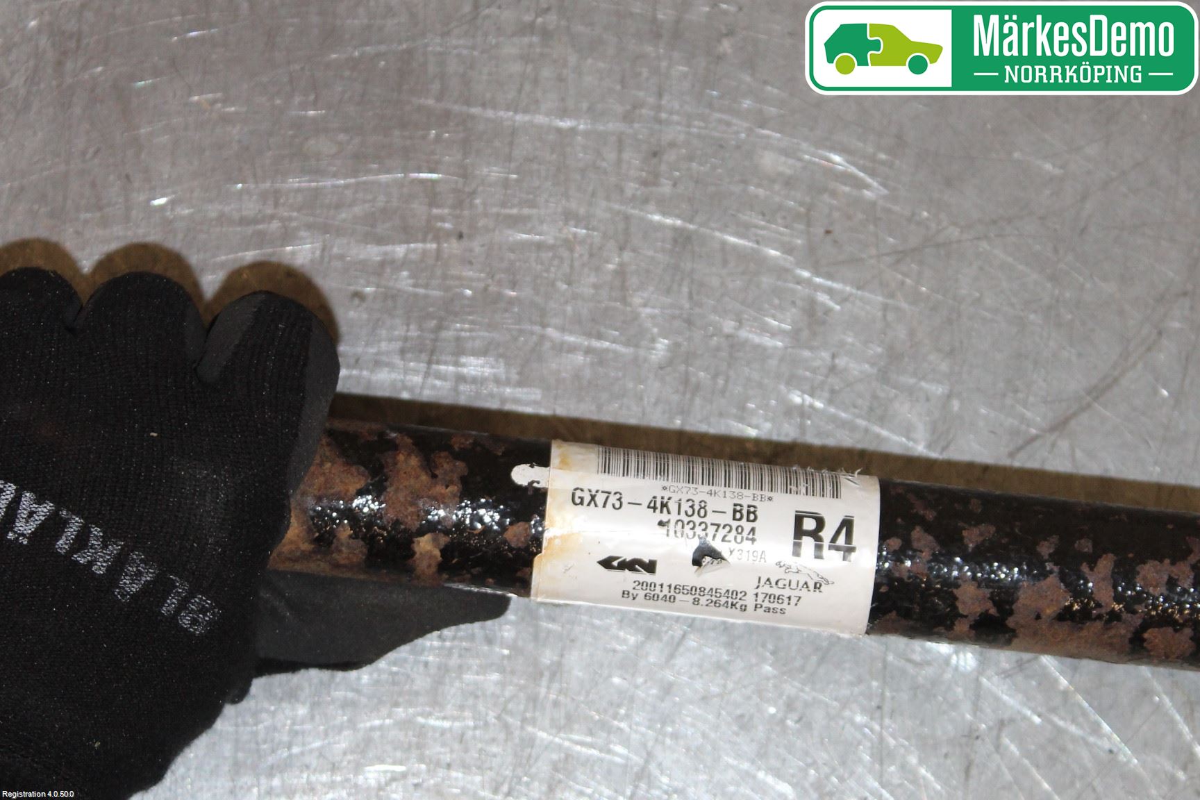 Jaguar XE (X760) 15-24 Drivaxel Bak Höger