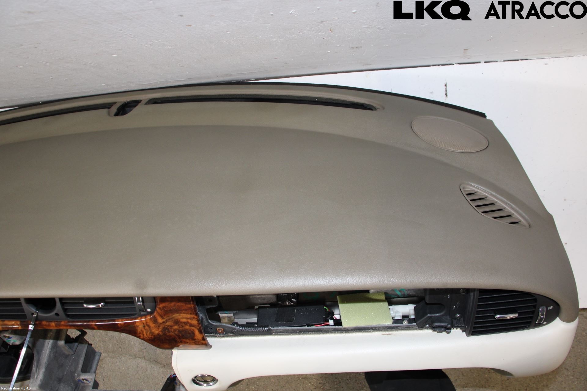Jaguar XJ X350        03-09 Instrumentbräda