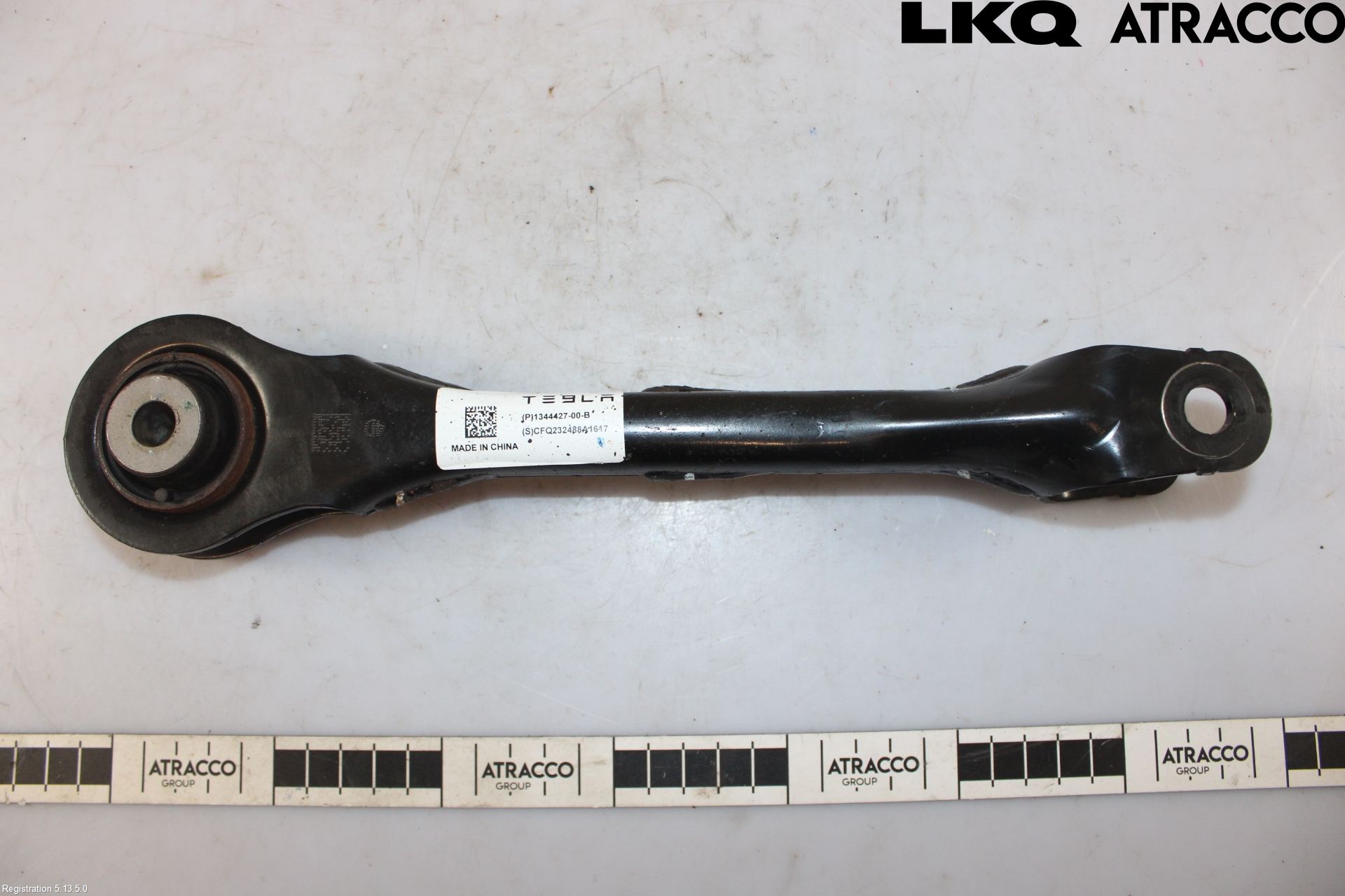 Tesla MODEL 3 17- Bärarm Bak Övre Höger