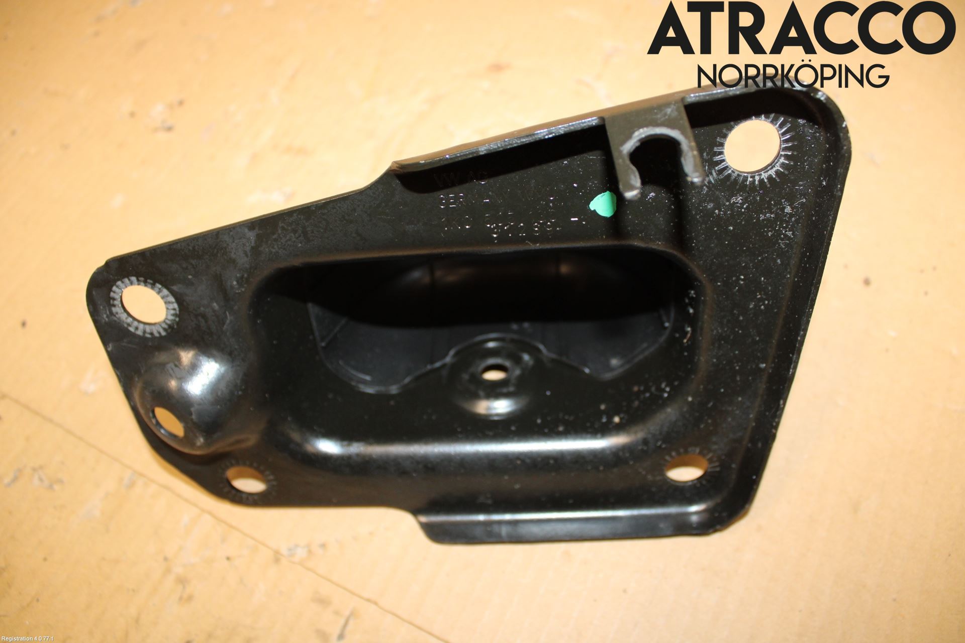 Volkswagen VW PASSAT 15-19 Bärarm Bak Höger