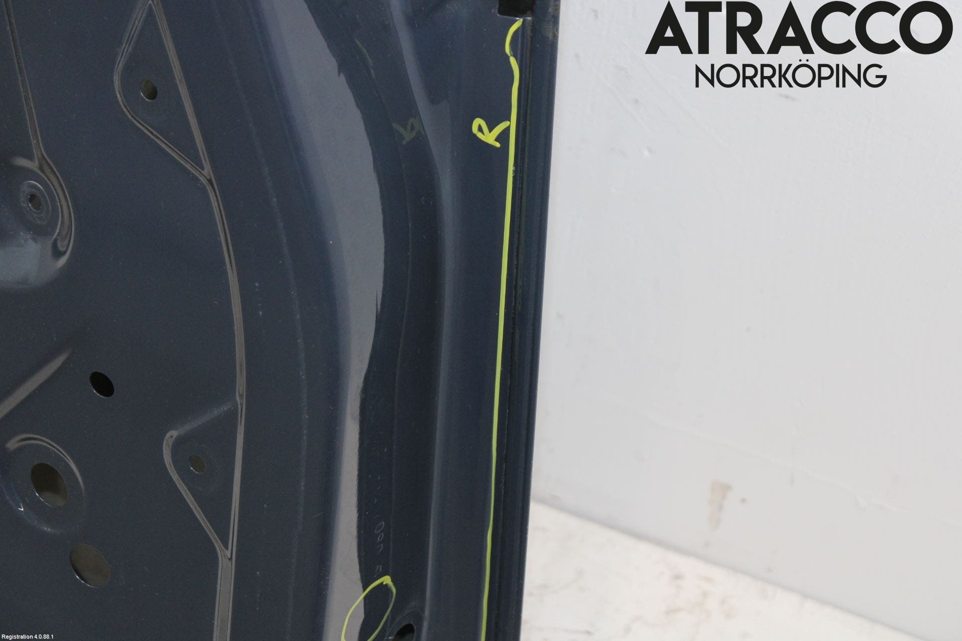 BMW 1 E87/81 5D/3D 03-11 Dörr Bak Höger